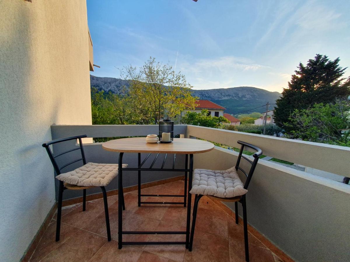 Apartments Mira Baška Екстериор снимка