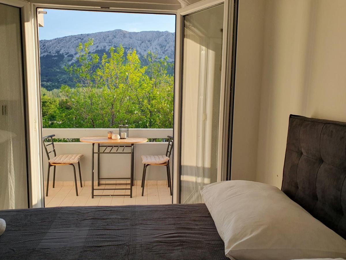 Apartments Mira Baška Екстериор снимка