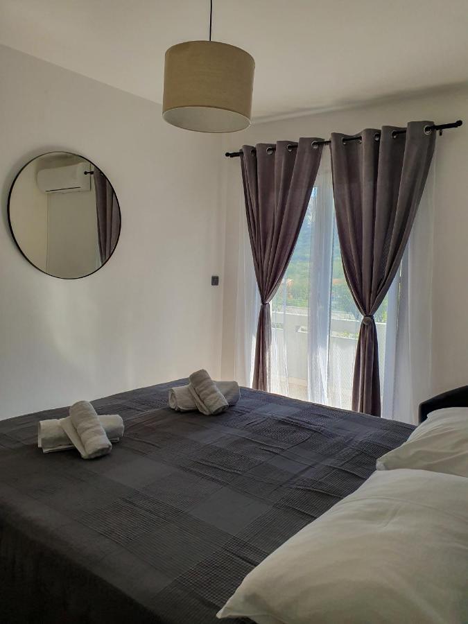 Apartments Mira Baška Екстериор снимка