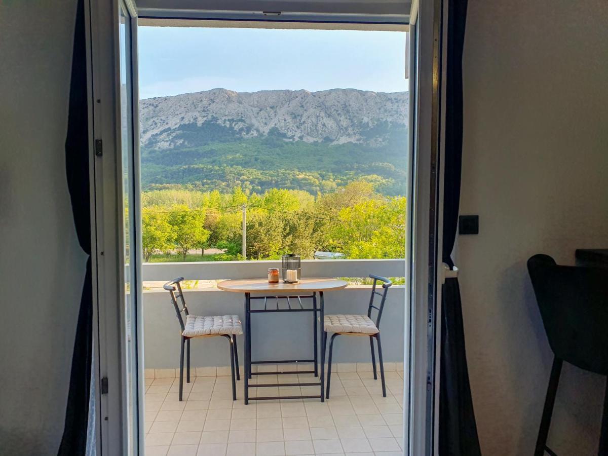 Apartments Mira Baška Екстериор снимка