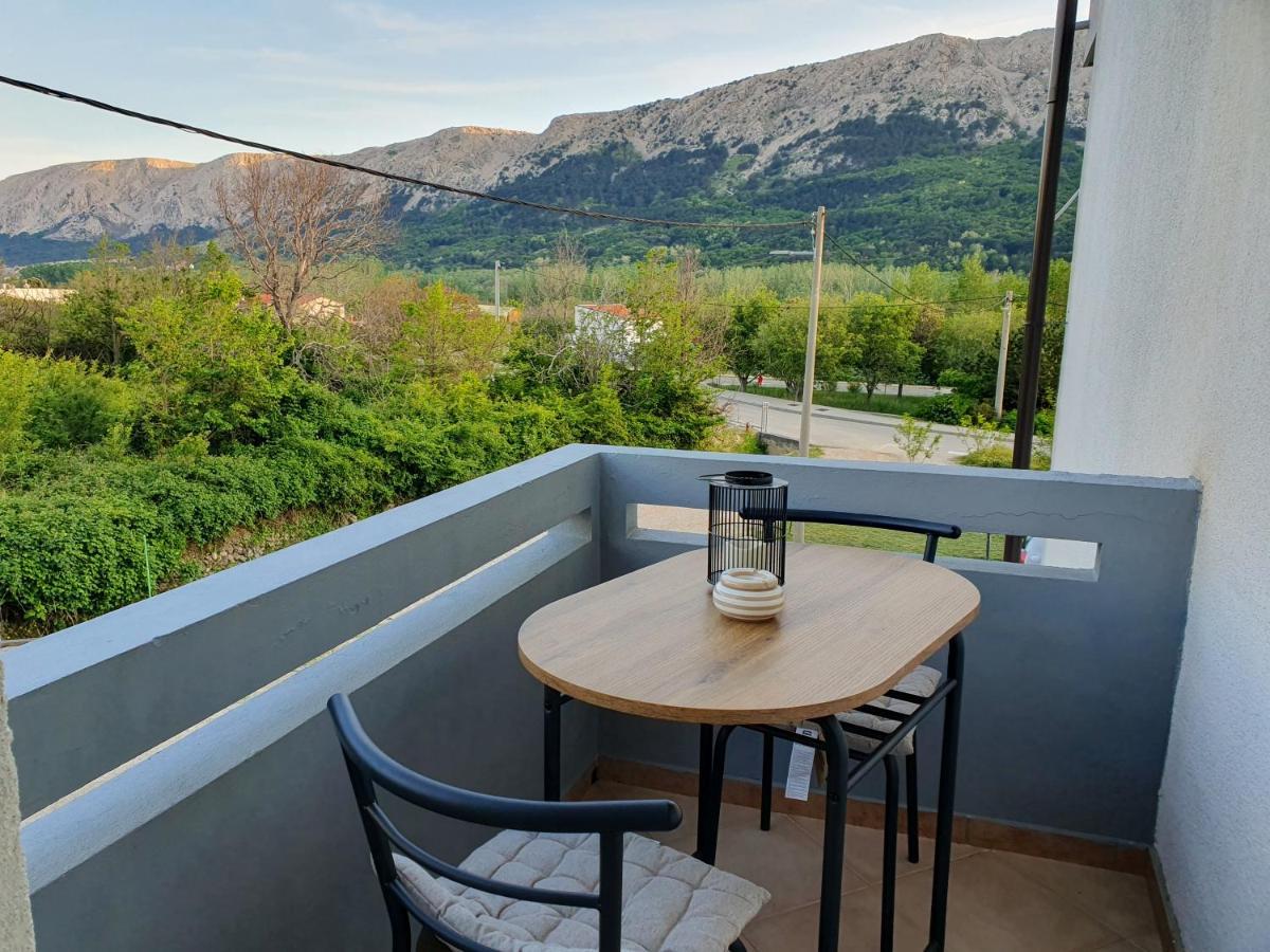 Apartments Mira Baška Екстериор снимка