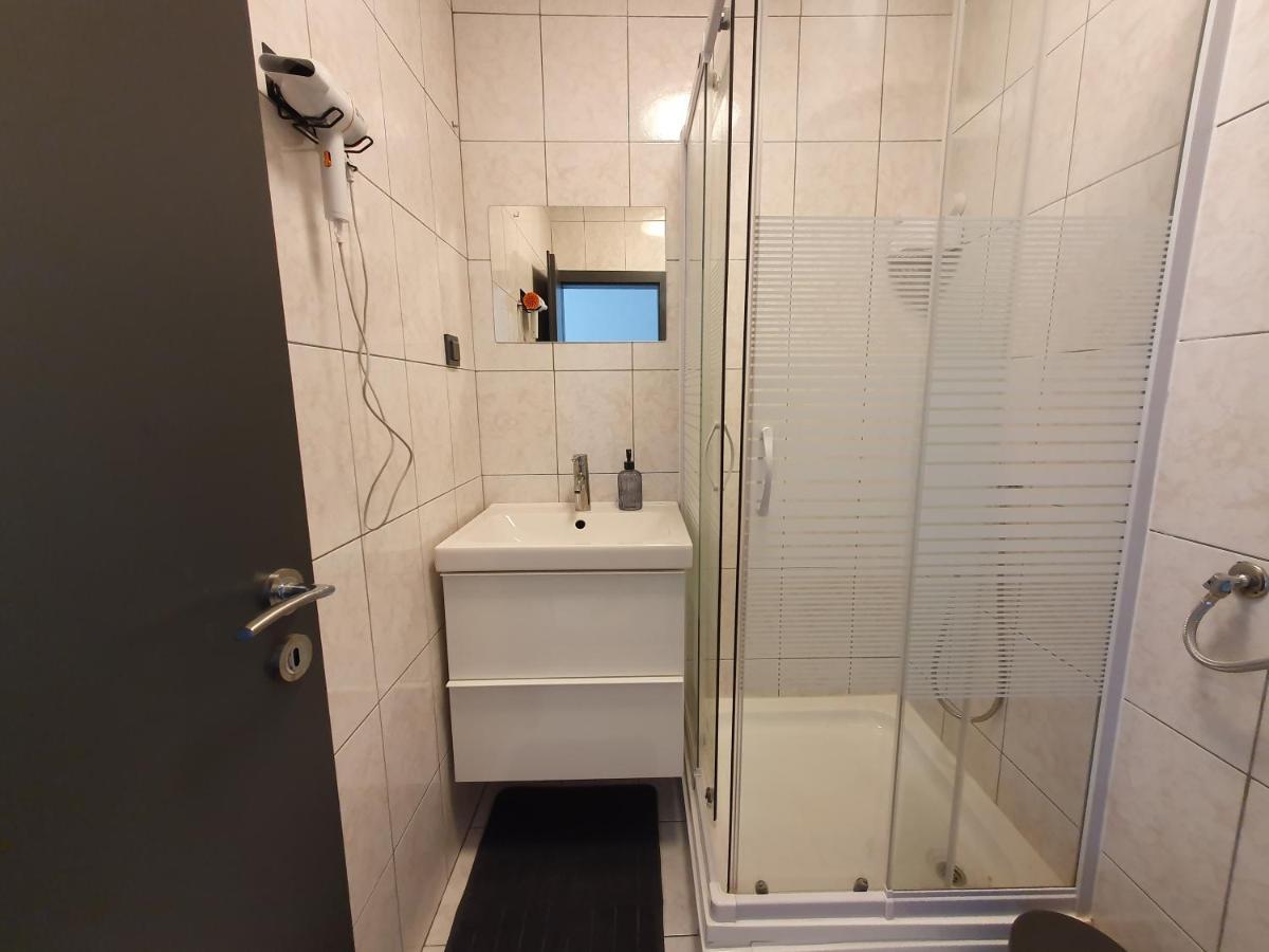 Apartments Mira Baška Екстериор снимка