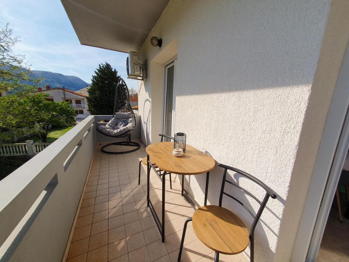 Apartments Mira Baška Екстериор снимка