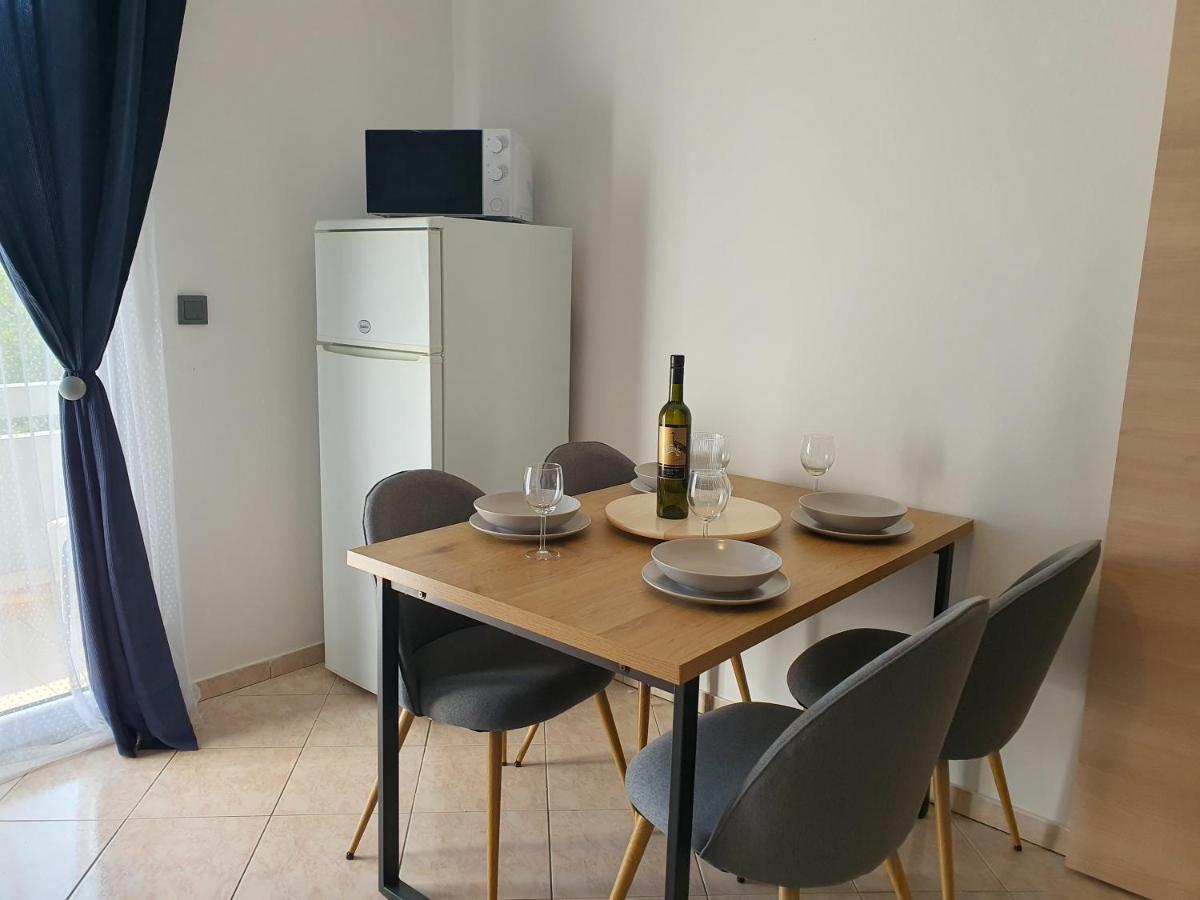 Apartments Mira Baška Екстериор снимка