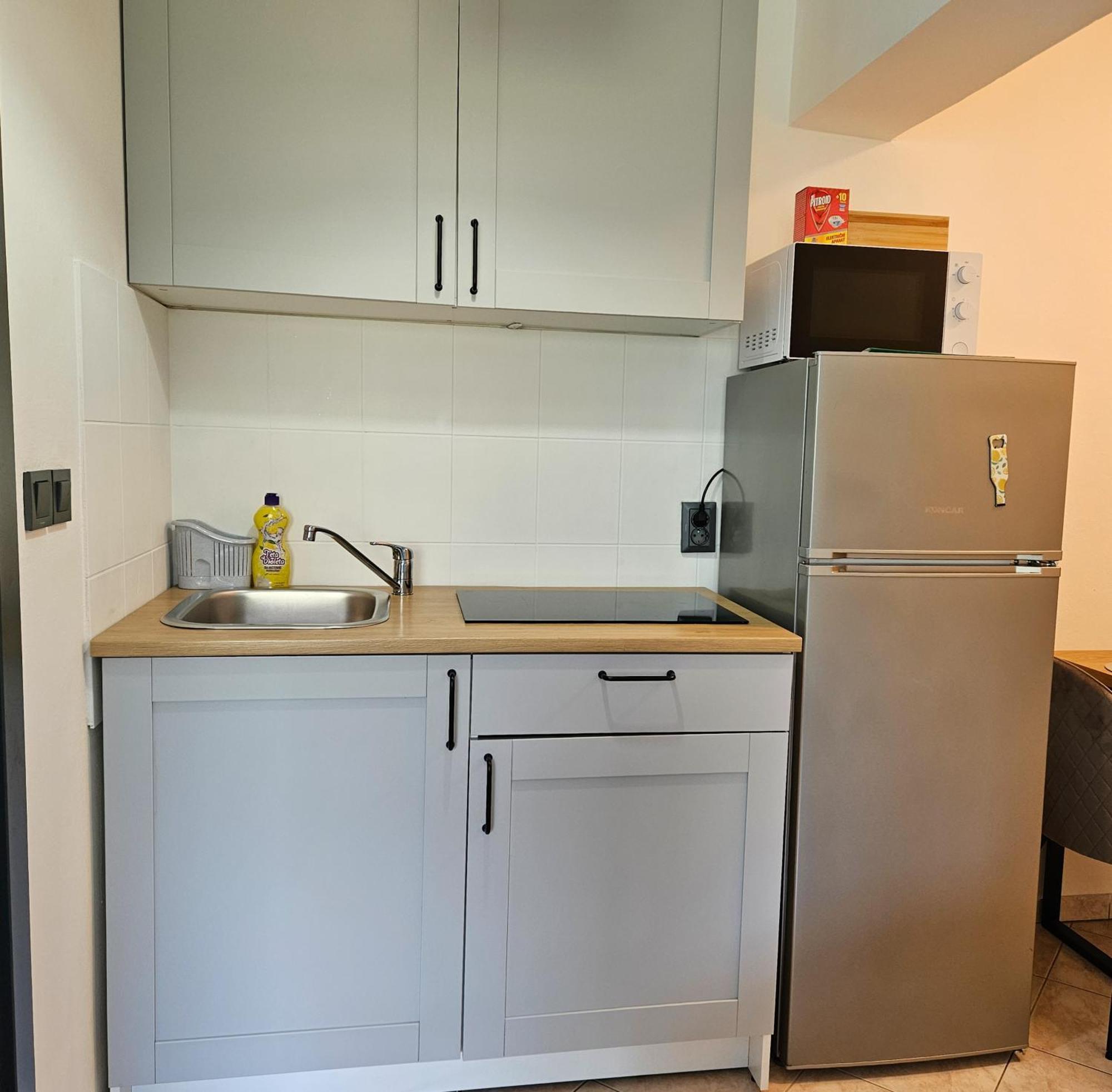 Apartments Mira Baška Екстериор снимка