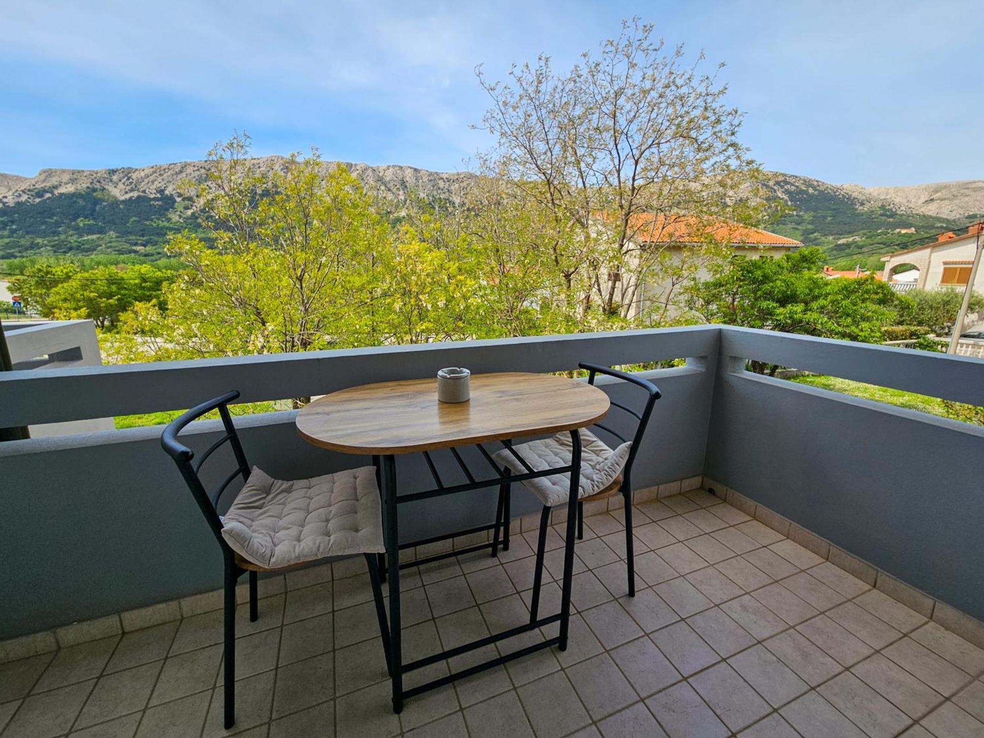 Apartments Mira Baška Екстериор снимка